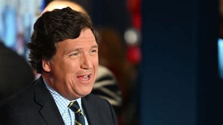 Tucker Carlson trying to out-laugh Mozart, Willy Wonka, and Nathan Lane proves his future is in the theatre