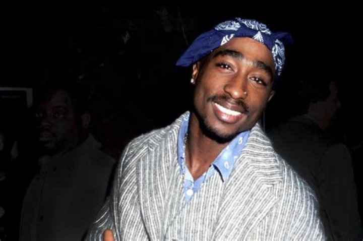 Tupac Amaru Shakur Biography - Facts, Childhood, Family Life, Achievements, Death