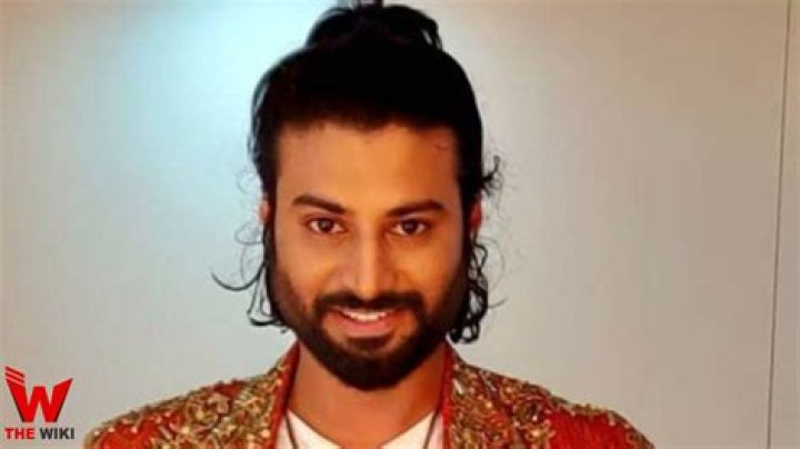 Uday Tikekar Height, Weight, Net Worth, Age, Birthday, Wikipedia, Who, Instagram, Biography