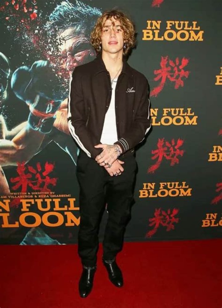 Vinnie Hacker Bio, Wiki, Age, Family, Girlfriend, TikTok and Net Worth