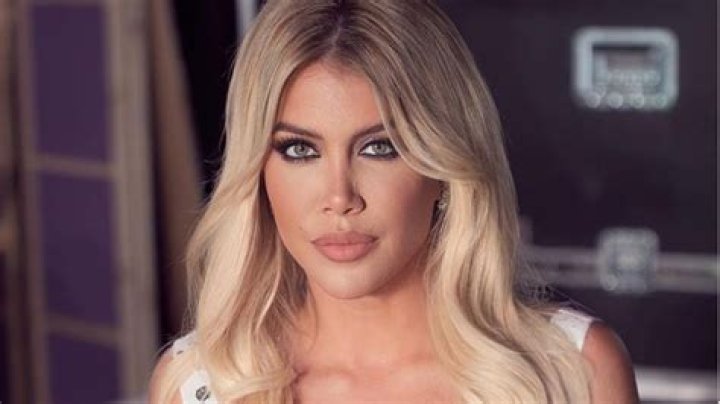 Wanda Nara Biography - Facts, Childhood, Family Life & Achievements