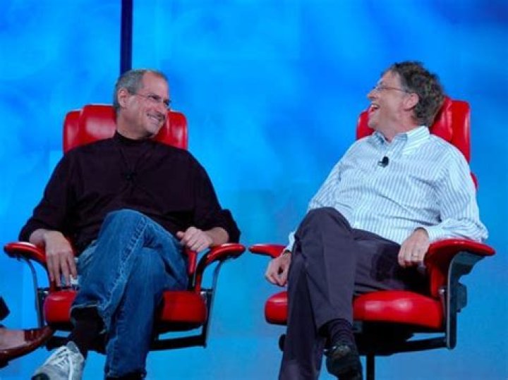 Were Steve Jobs and Bill Gates friends?