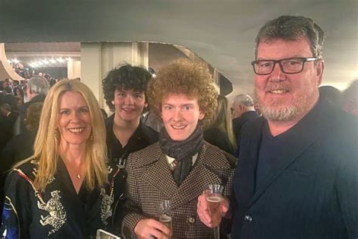 What Happened To Simon And Alex? – Celebrity