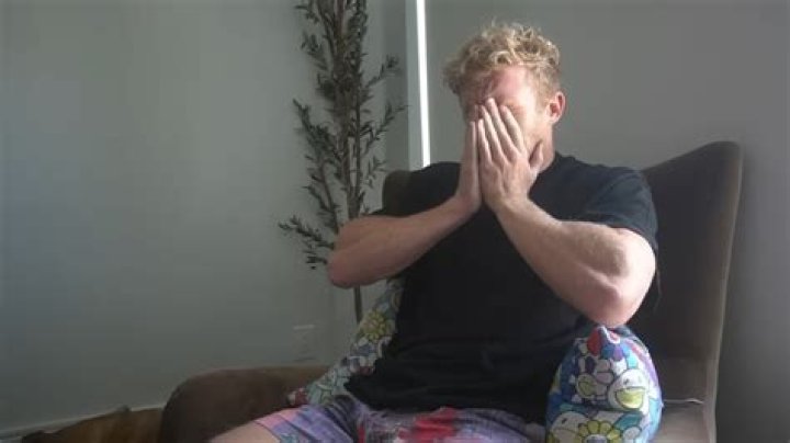 What happened to Tfue and why did the Fortnite streamer retire?