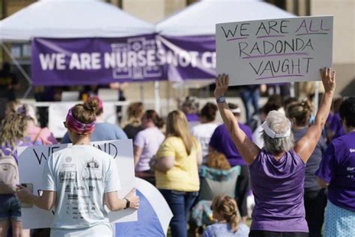 What is the RaDonda Vaught story? What did nurse RaDonda do?