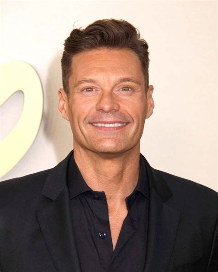 What Is Wrong With Ryan Seacrest Eye? Fans Worried As His Eyes Were Twitching And Drooping During The Finale Broadcast