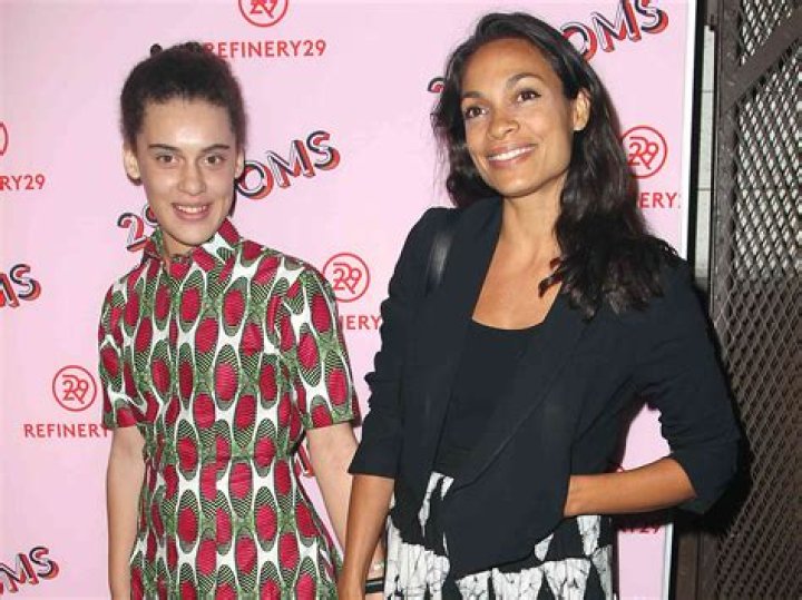 What nationality is Rosario Dawson?