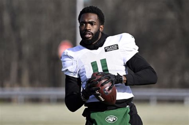 Where did Denzel Mims go to college? Did Denzel Mims play college football?