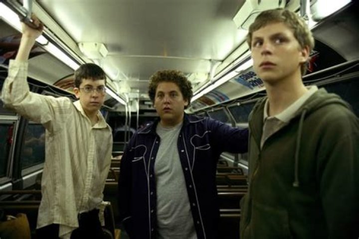 Where does superbad take place