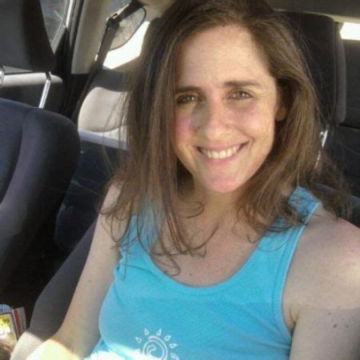 Where Is Lee Broderick Today? – Celebrity