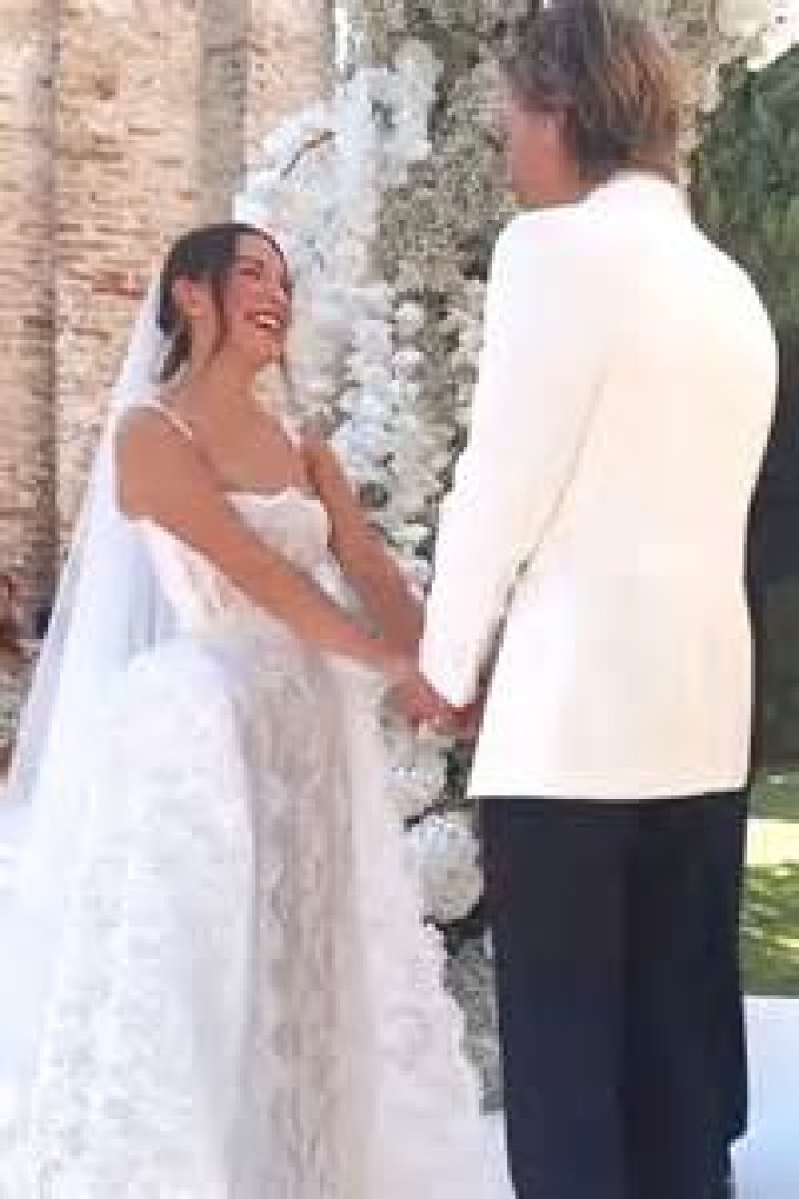 While Traveling Across NYC, Millie Bobby Brown And Jake Bongiovi Couldn’t Keep Their Eyes Apart