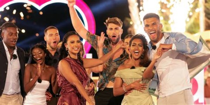 
Who Are Ikenna Ekwonna Parents? Meet Family Of Love Island 2022 Contestant 