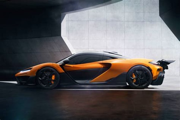 Who is Actor Ross Mclaren From BBC Doctors? Wife Or Partner Name Revealed