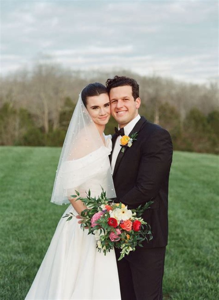 Who Is Alexandra Coopers Dad? – Celebrity