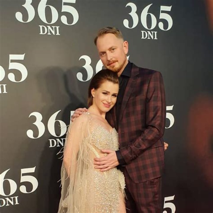 Who is Anna-Maria Sieklucka’s husband Łukasz Witt-Michałowski?