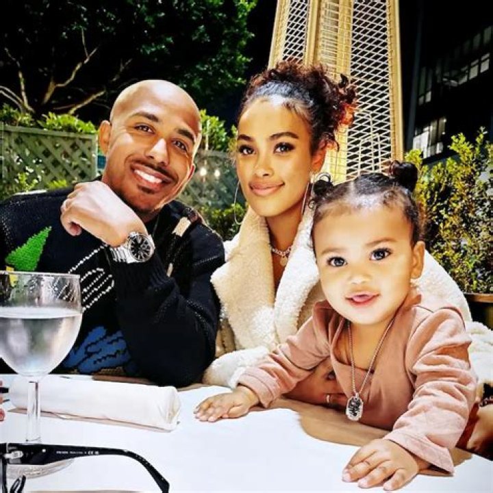 Who Is Brandon Houston? Marques Houston Brother- Mom Carolyn And Dad