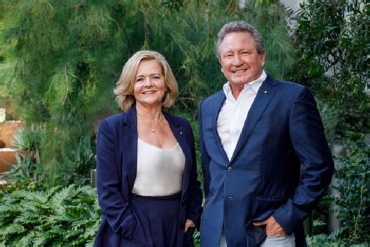 Who is Frederic Forrest first wife Nancy Ann Whittaker?