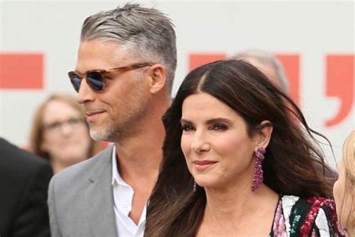 Who is Jesse James (TV personality) 3rd wife Sandra Bullock?