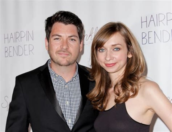 Who is Lauren Lapkus husband Mike Castle?