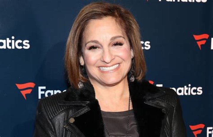 Who is Mary Lou Retton’s mother Lois Retton?