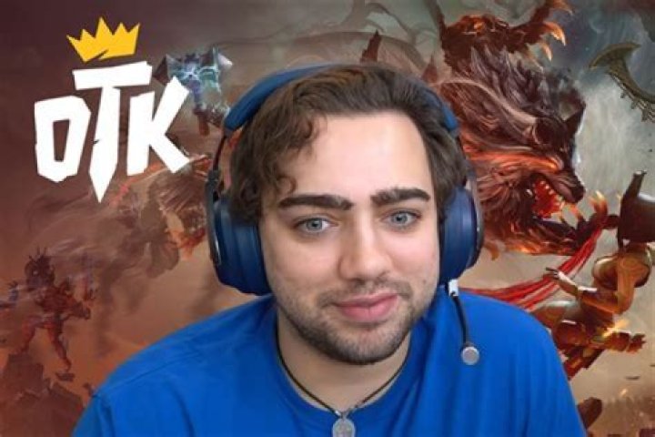 Who Is Matthew Misrendino? Only True Mizkif Twitch Fans Know About His Real Name