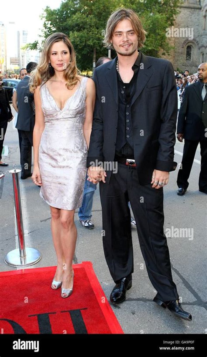 Who is Mira Sorvino husband Christopher Backus?