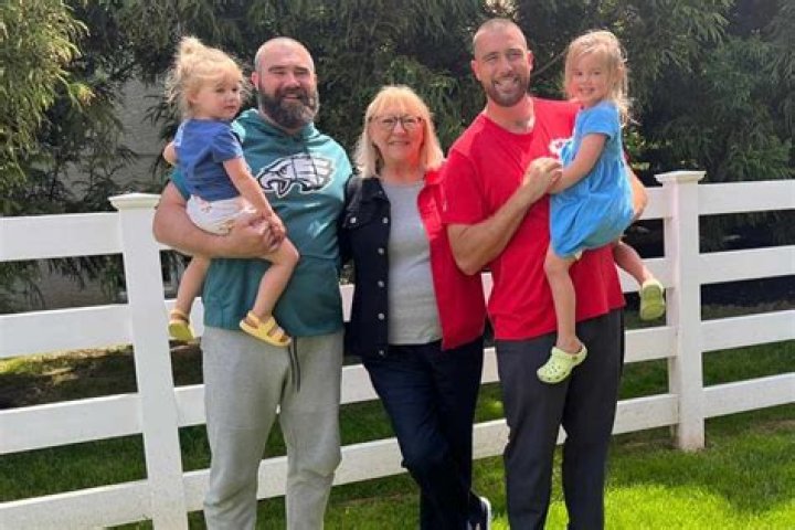 
Who Is Pastor Matthew Dedmon Wife? Joe Newburn Murder – Does He Have Children? 