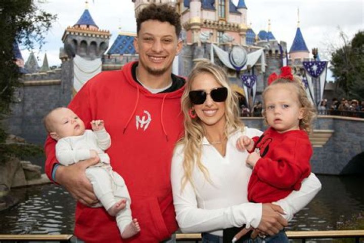 
Who is Patrick Mahomes II Wife? 