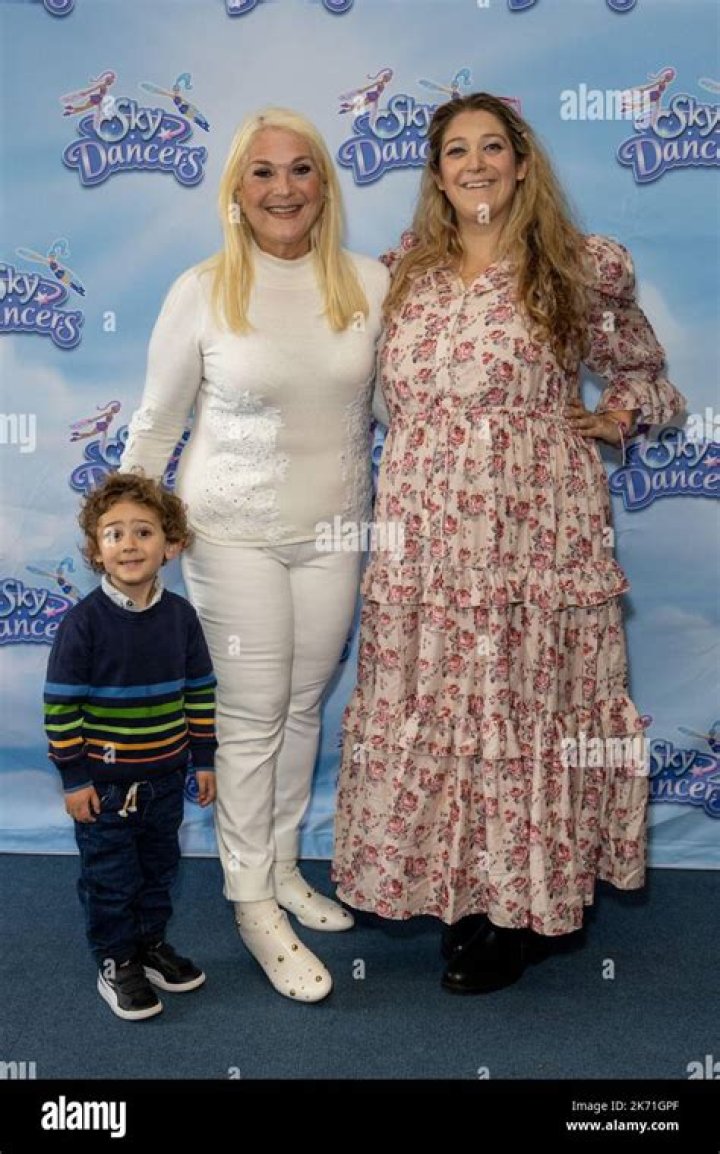 Who is Saskia Kurer, Vanessa Feltz's daughter? Bio, age, husband, kids, job