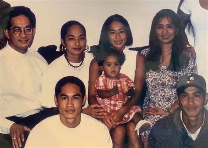 Who is Saweetie’s mother Trinidad Valentin and where is she now?