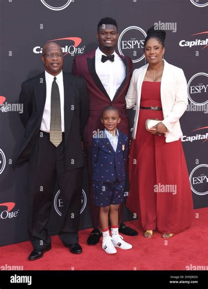 Who is Sharonda Sampson, Zion Williamson’s mother?