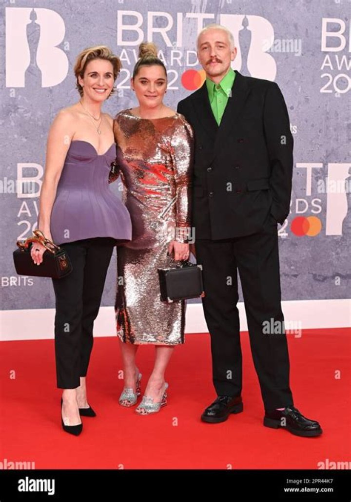 
Who Is Vicky McClure Sister Jenny McClure? Everything On Her Age And Partner 