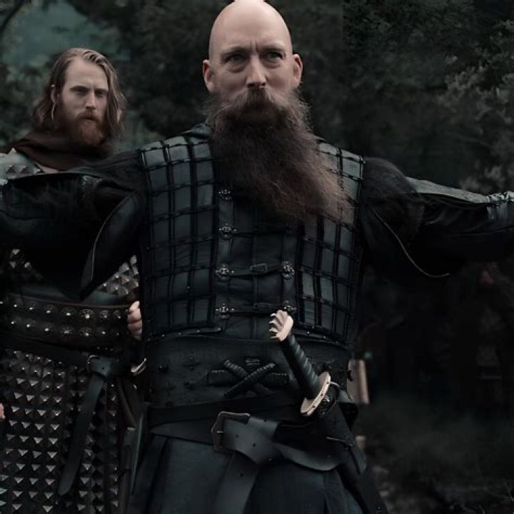 Who plays Jarl Kare Vikings?