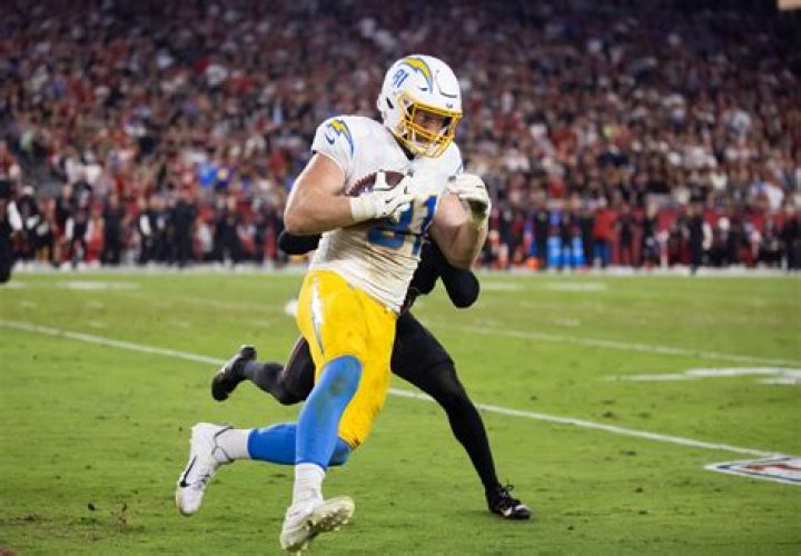 Will Dissly contract, salary and net worth explored