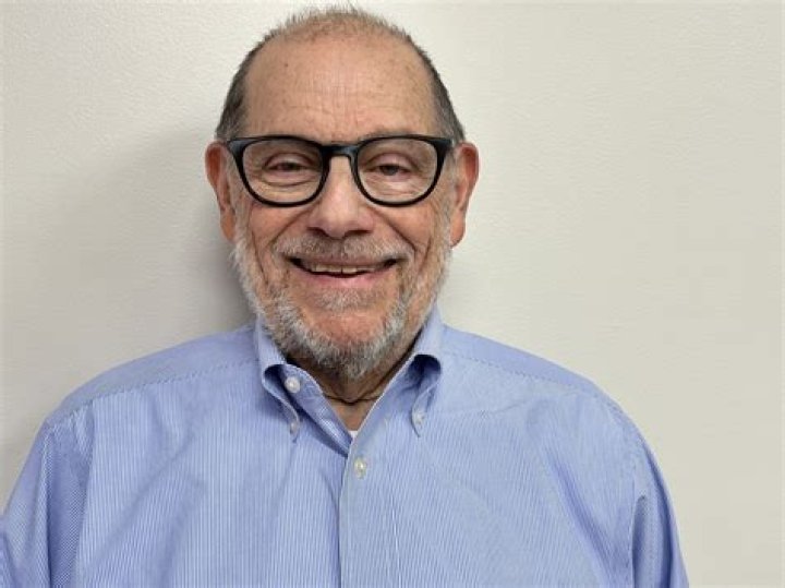 Dr. William Goldstein, MD – Shelby Township, MI