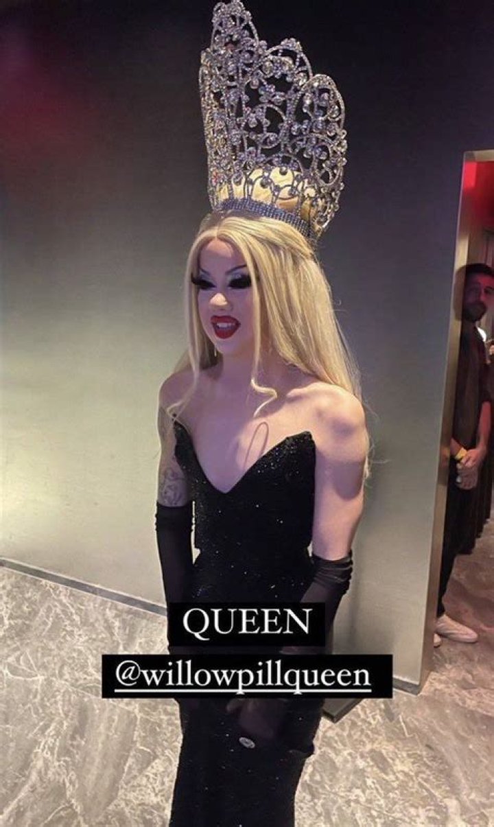 
Willow Pill Drag Queen Age, Birthday, Wikipedia, Who, Nationality, Biography 