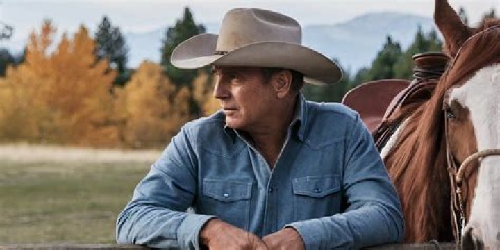 ‘Yellowstone’s Kylie Rogers describes seeing two versions of John Dutton