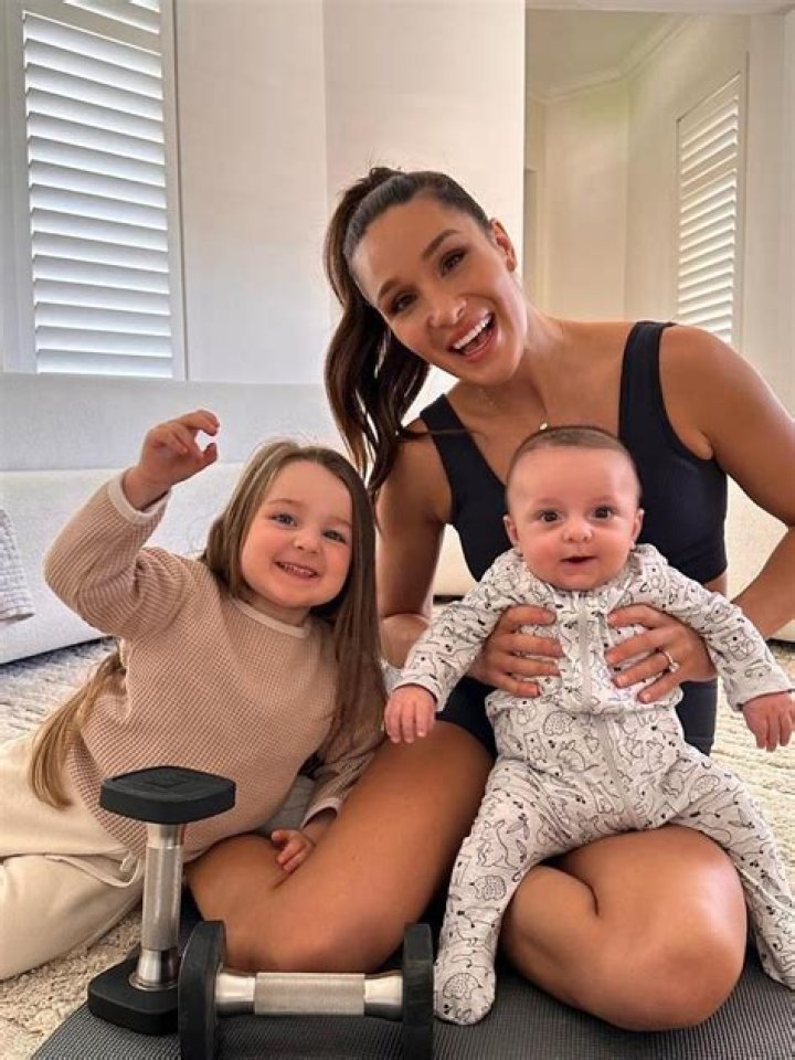 
Yes, Kayla Itsines Is Pregnant With Her Second Child With Partner Jae Woodroffe 