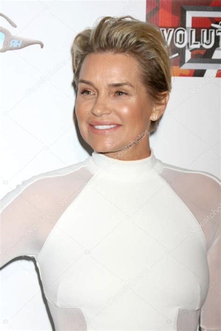 Yolanda Foster Biography - Facts, Childhood, Family Life & Achievements