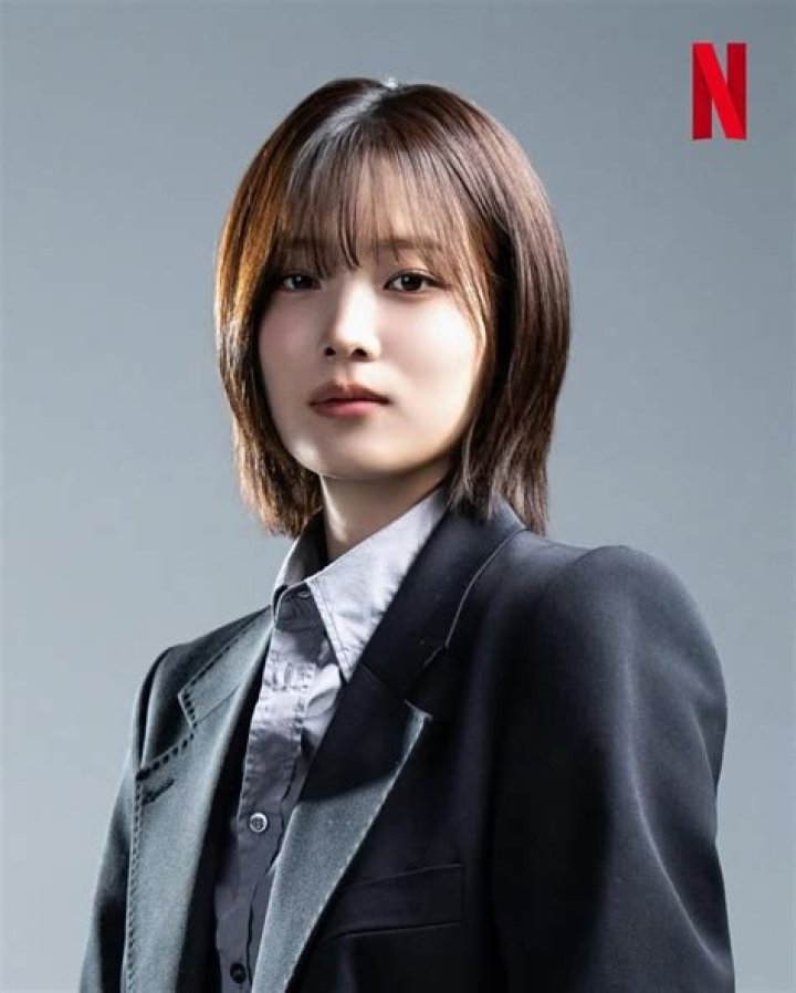 Yoon So-hee Biography - Facts, Childhood, Family Life & Achievements