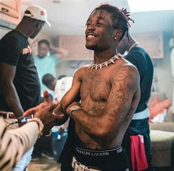 Young Scooter: dating, net worth, tattoos, smoking & body facts
