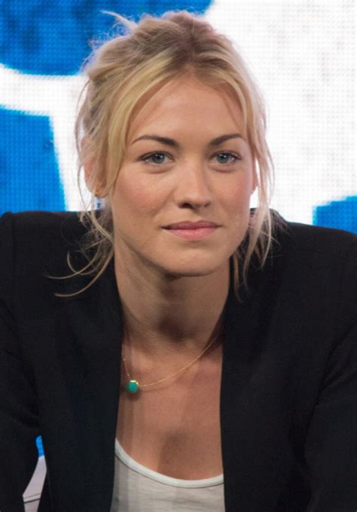 Yvonne Strahovski Biography - Facts, Childhood, Family Life & Achievements